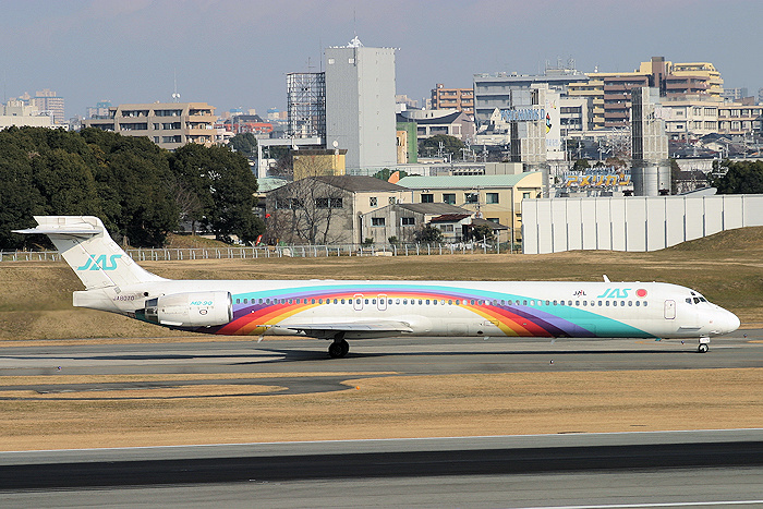 黒澤塗装 7号機 JAS（日本エアシステム） MD-90 JA8070
