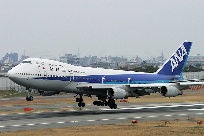 登録記号（レジ）JA8174 飛行機写真