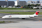 JAL（日本航空） MD81 JA8261