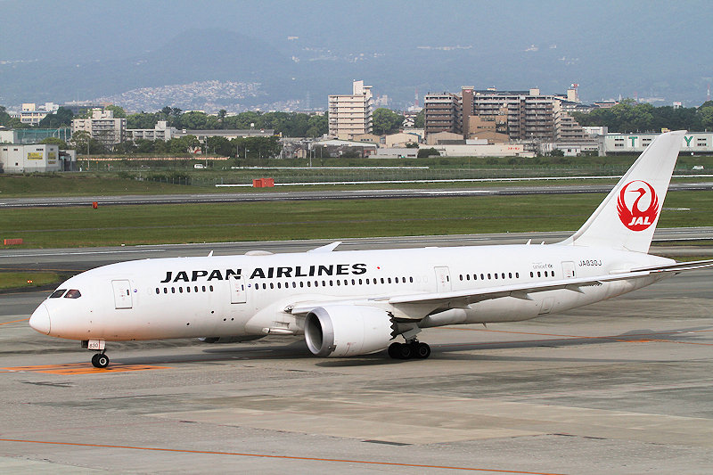 登録記号（レジ） JA830J 飛行機写真