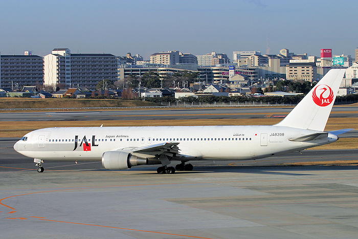 旧鶴丸塗装 JAL（日本航空） B767-300 JA8398