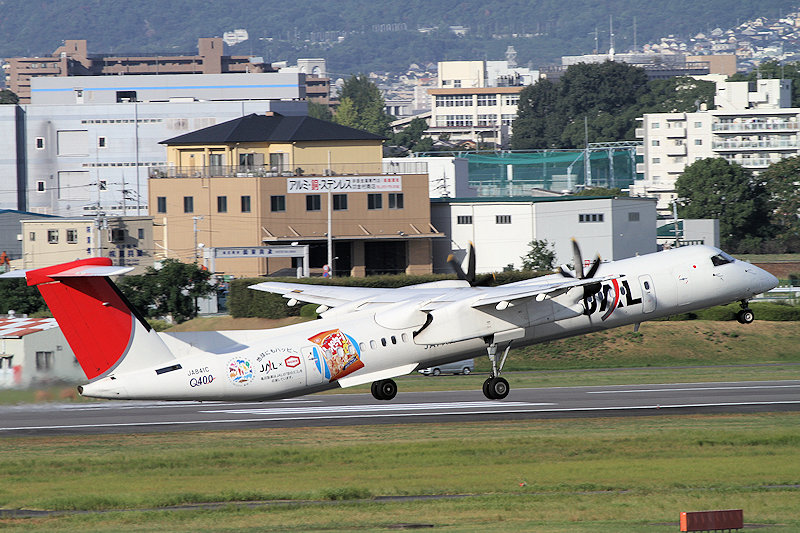登録記号（レジ） JA841C 飛行機写真