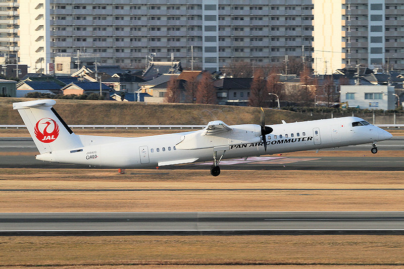 登録記号（レジ） JA841C 飛行機写真