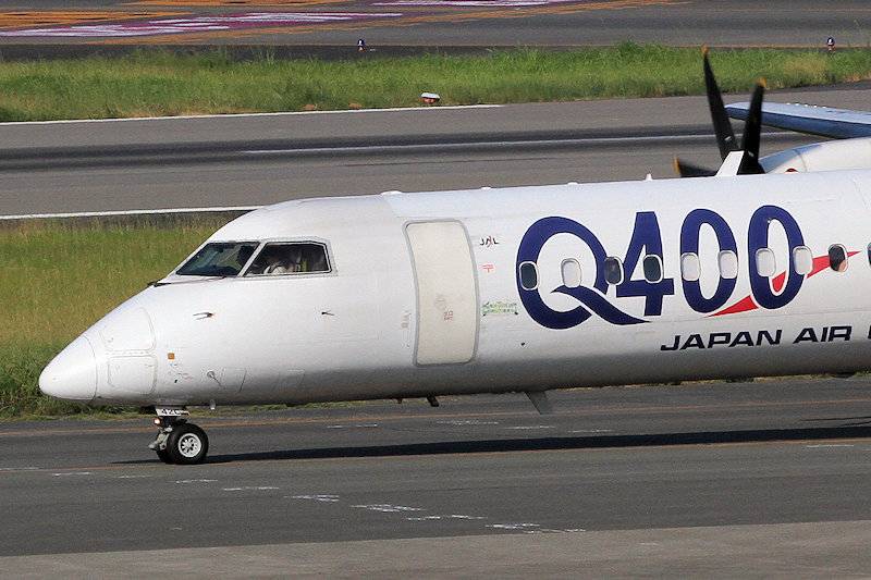 「奄美・琉球」 を世界自然遺産へ JAC（日本エアーコミューター） DHC-8-400 JA842C