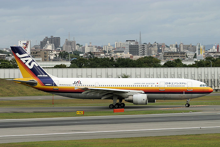 日本エアシステム・JAS Airbus A300-600R 1/200