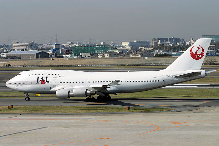 JAL（日本航空） B747-400 JA8081