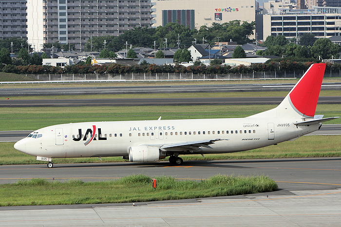JEX（JALエクスプレス） B737-400 JA8985