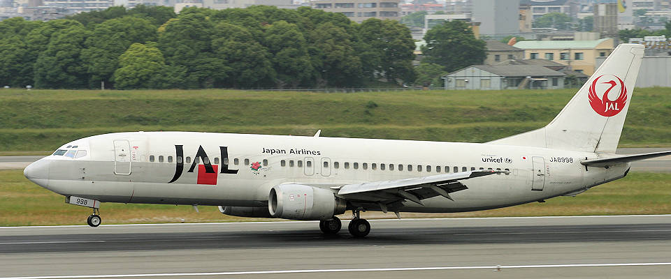 JAL B737-400(JA8998)