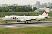 JAL（日本航空） B737-400 JA8998