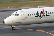 新塗装機体に旧塗装レドーム JEX（JALエクスプレス） MD-81 JA8374